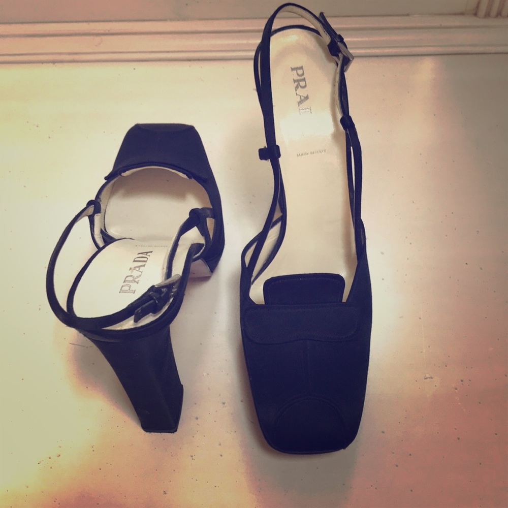 Black Satin Prada 5in heels. Size 40(US 10) Narrow